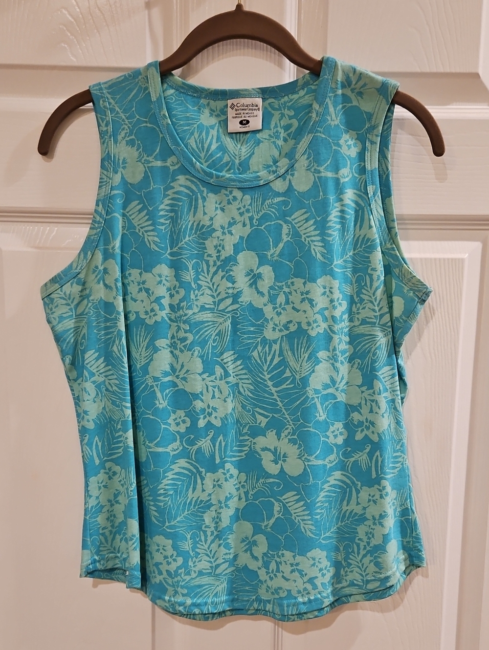 Columbia Women's Aqua Blue Floral Tank Top